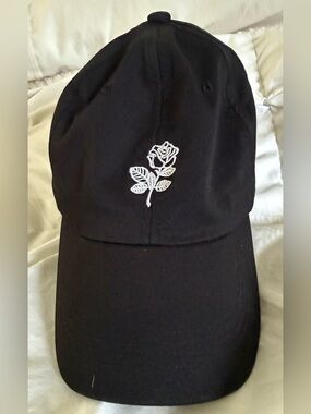 Y.F Black Rose Embroidered Baseball Cap - Adjustable